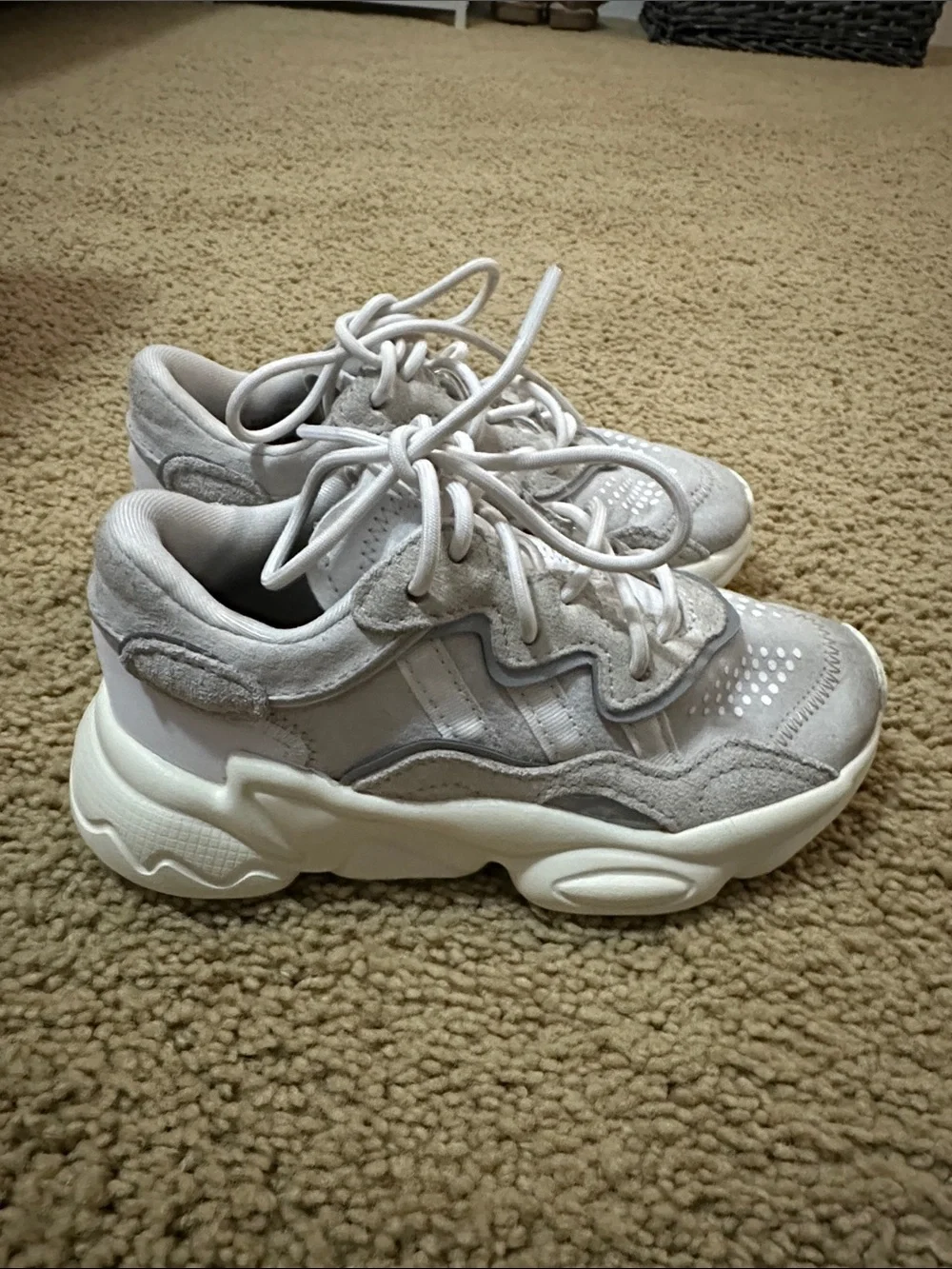 adidas Kids Light Gray ozweegos
